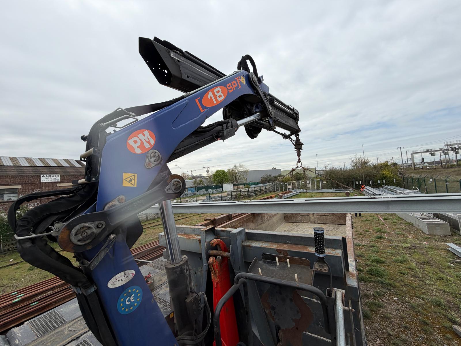 Grue PM 18SP en operation
